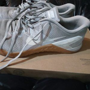 COPY - NIKE Metron 4 Cross Training shoes (Men's 13)